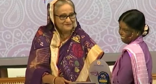 সম্মাননা পেলেন  পাঁচ জয়িতা